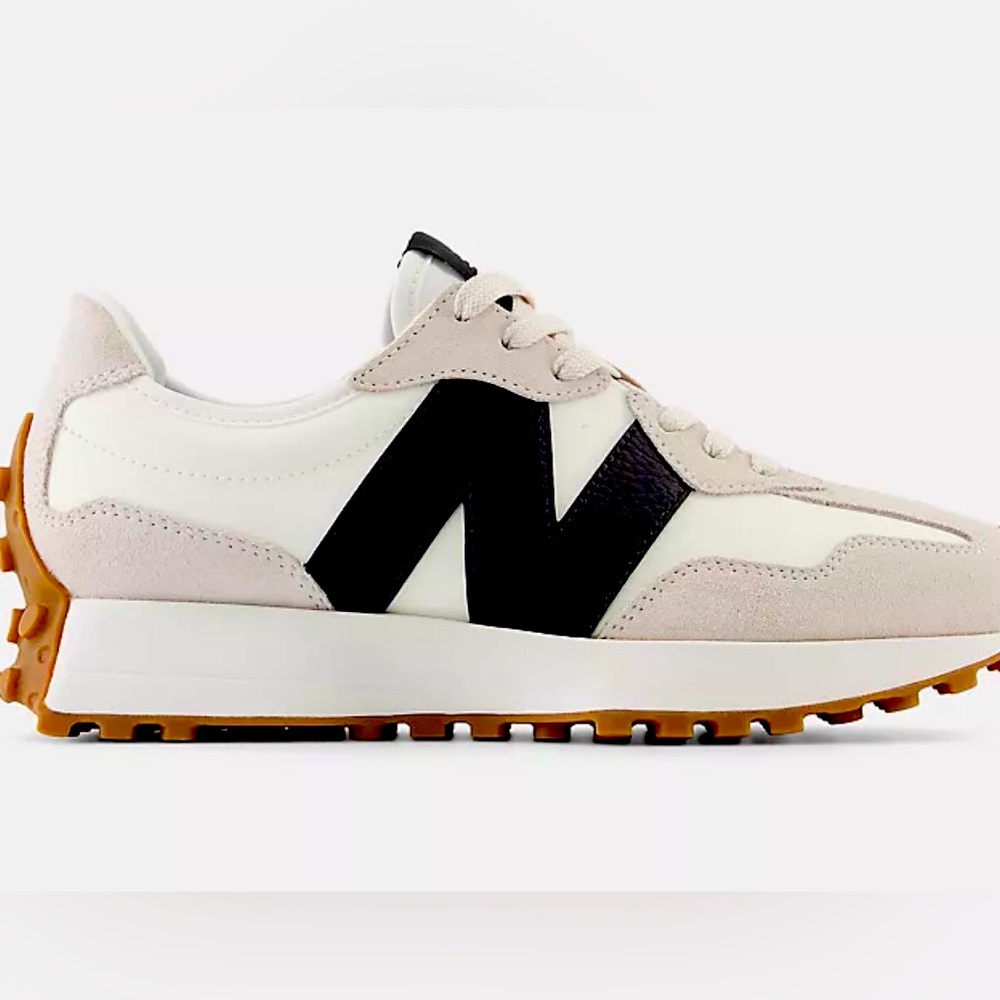 New Balance 327 navy and white with brown gum sole 8 women’s